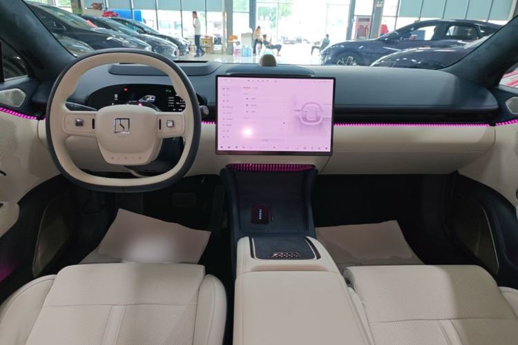 Used Zeekr 007 2024 Rear-Drive Intelligent Driving Version 75 kWh Center Console