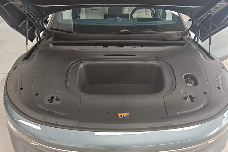 Used Zeekr 007 2024 Rear-Drive Enhanced Version 75 kWh Engine Bay