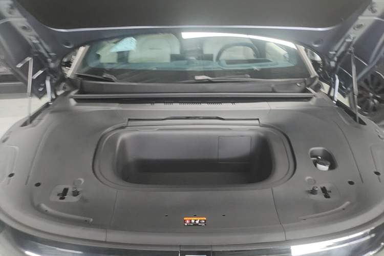 Used Zeekr 007 2024 Rear-Drive Intelligent Driving Version 75 kWh Engine Bay