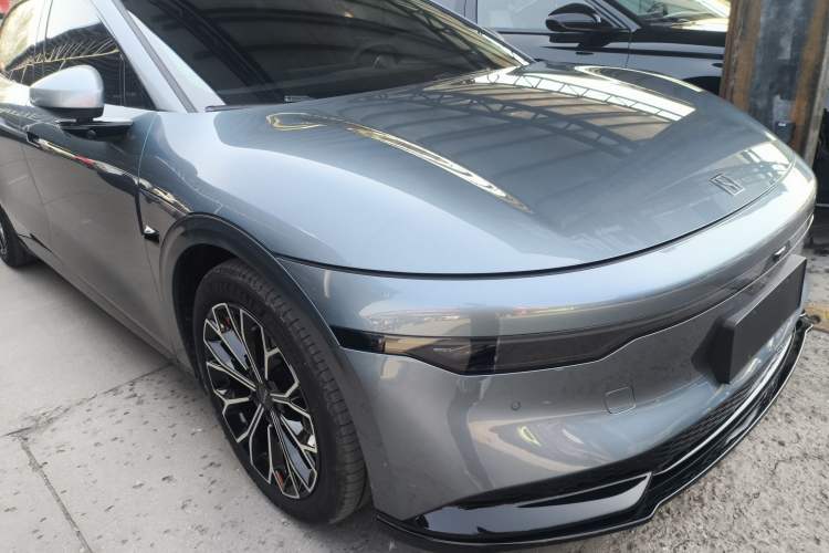 Used Zeekr 007 2024 Rear-Drive Enhanced Version 75 kWh Exterior 1