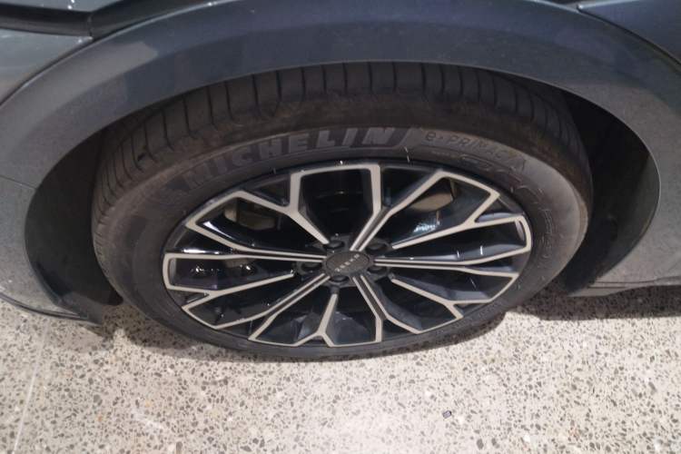 Used Zeekr 007 2024 Rear-Drive Intelligent Driving Version 100 kWh Exterior 2