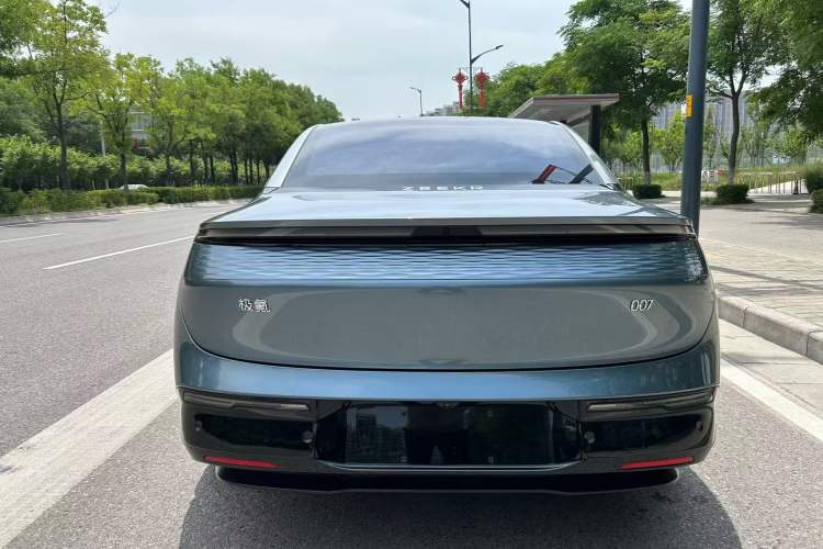 Used Zeekr 007 2024 Rear-Drive Intelligent Driving Version 75 kWh Exterior 2