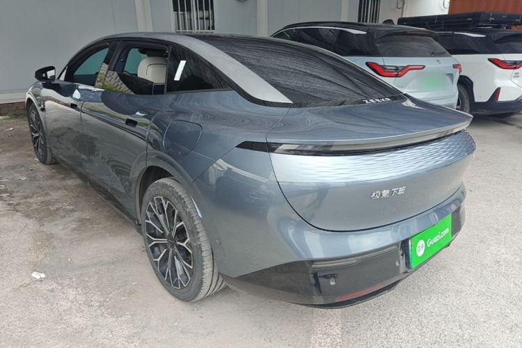 Used Zeekr 007 2024 Rear-Drive Version 100 kWh Exterior 2