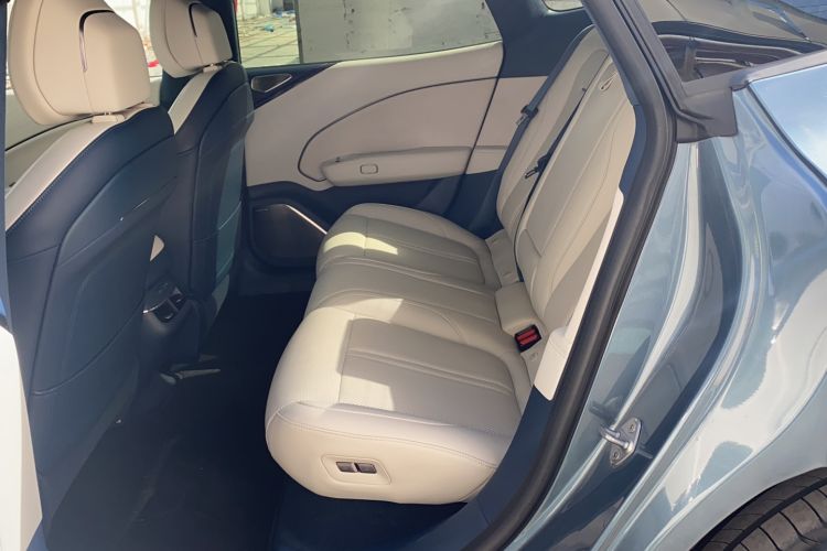 Used Zeekr 007 2024 Rear-Drive Intelligent Driving Version 75 kWh Interior 1