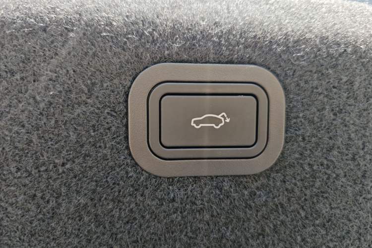 Used Zeekr 007 2024 Rear-Drive Intelligent Driving Version 75 kWh Interior 15