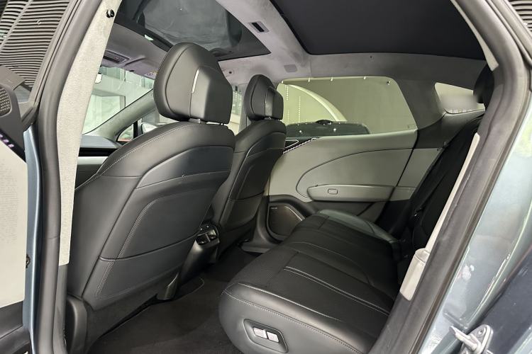 Used Zeekr 007 2024 Rear-Drive Intelligent Driving Version 100 kWh Interior 2