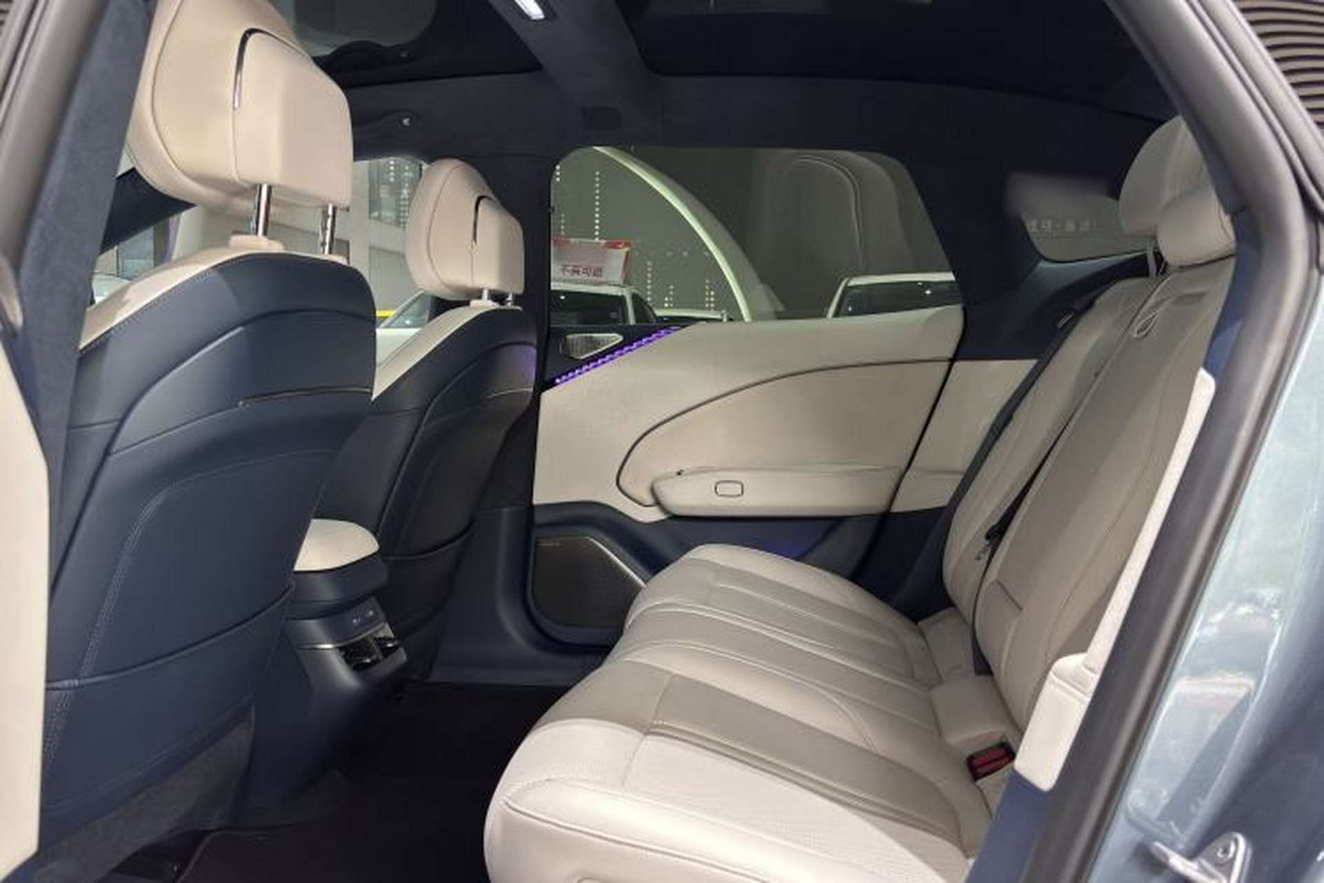 Used Zeekr 007 2024 Rear-Drive Version 75 kWh Interior 2