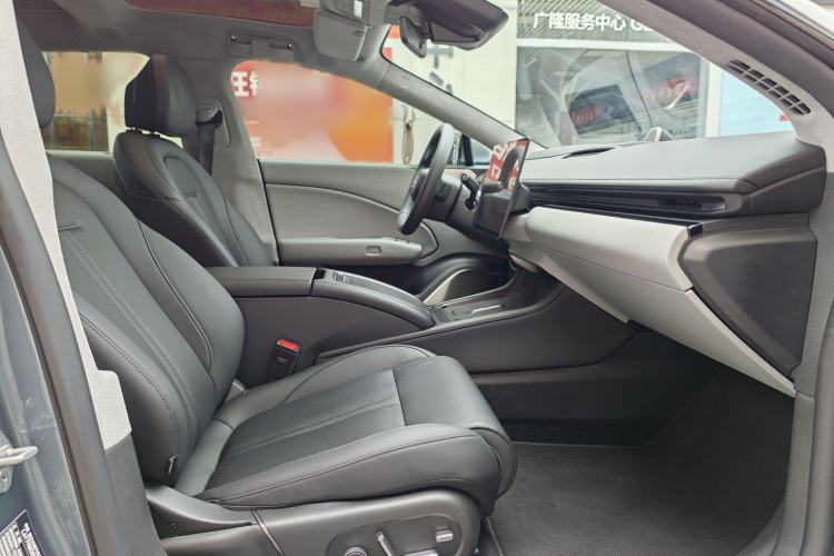 Used Zeekr 007 2024 Rear-Drive Enhanced Version 75 kWh Interior 8