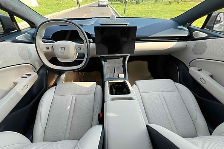 Used Zeekr 007 2024 Four-Wheel Drive Version 75 kWh Interior 8