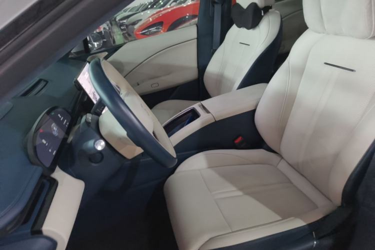 Used Zeekr 007 2024 Rear-Drive Version 100 kWh Left Front Seat
