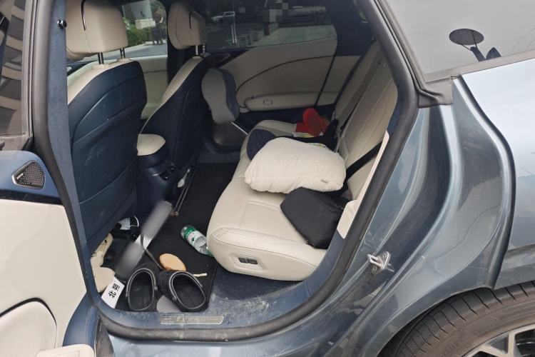 Used Zeekr 007 2024 Rear-Drive Intelligent Driving Version 75 kWh Left Rear Seat