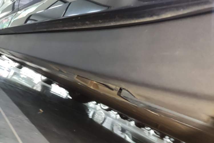 Used Zeekr 007 2024 Rear-Drive Intelligent Driving Version 100 kWh Left Side Sill