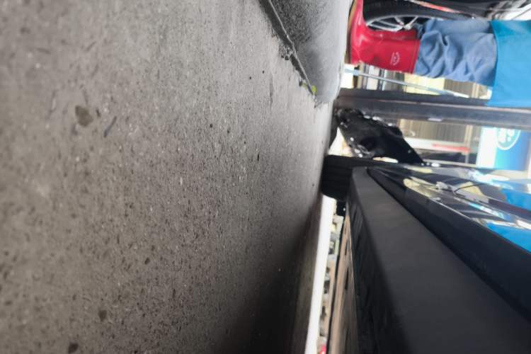 Used Zeekr 007 2024 Rear-Drive Enhanced Version 75 kWh Left Side Sill