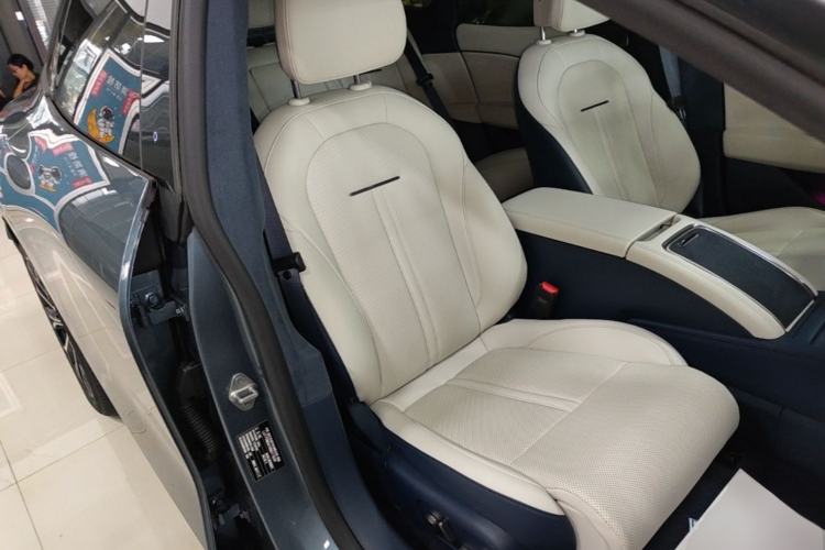 Used Zeekr 007 2024 Rear-Drive Intelligent Driving Version 75 kWh Right Front Seat