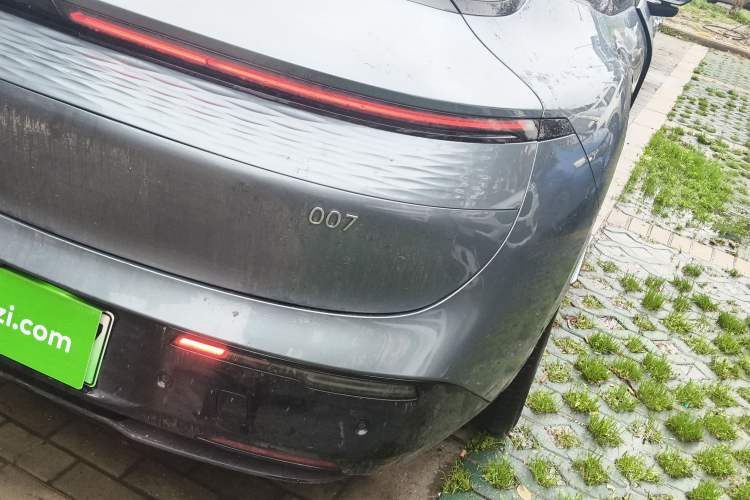 Used Zeekr 007 2024 Rear-Drive Enhanced Version 75 kWh Right Rear Taillight