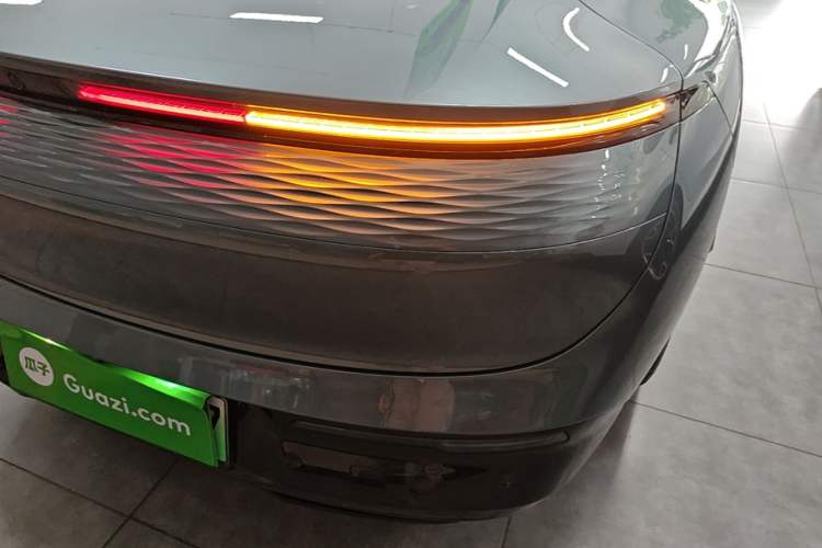 Used Zeekr 007 2024 Rear-Drive Enhanced Version 75 kWh Right Rear Taillight