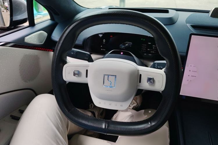 Used Zeekr 007 2024 Rear-Drive Version 75 kWh Steering Wheel