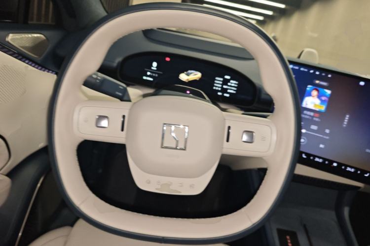 Used Zeekr 007 2024 Rear-Drive Intelligent Driving Version 100 kWh Steering Wheel