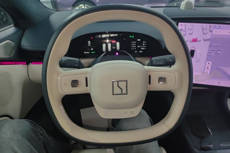 Used Zeekr 007 2024 Rear-Drive Intelligent Driving Version 100 kWh Steering Wheel