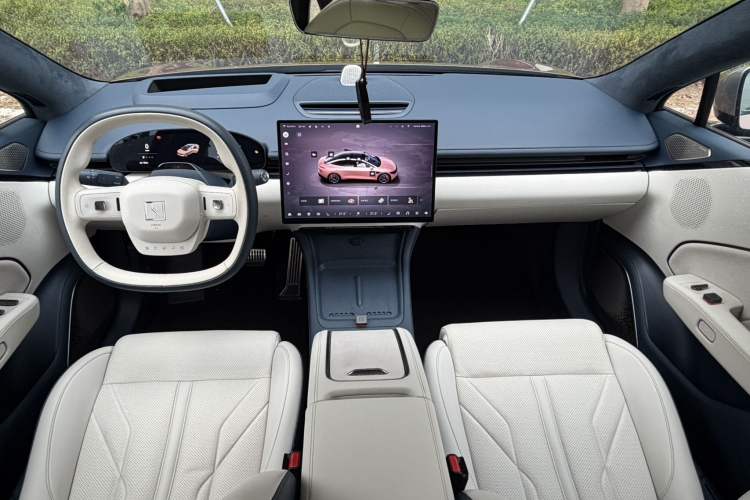 Used Zeekr 007 2024 Four-Wheel Drive Intelligent Driving Version 100 kWh Center Console