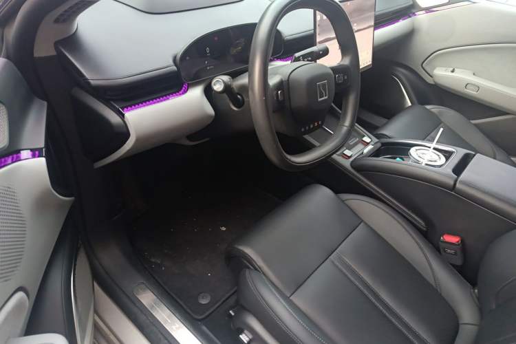 Used Zeekr 007 2024 Rear-Drive Enhanced Version 75 kWh Driver Seat
