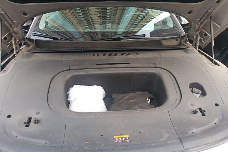 Used Zeekr 007 2024 Rear-Drive Enhanced Version 75 kWh Engine Bay