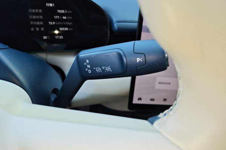 Used Zeekr 007 2024 Rear-Drive Intelligent Driving Version 100 kWh Gear Lever
