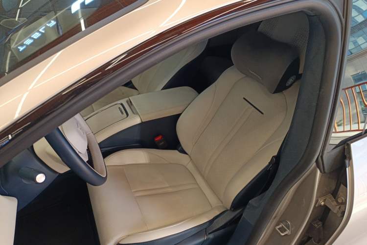 Used Zeekr 007 2024 Rear-Drive Enhanced Version 75 kWh Left Front Seat