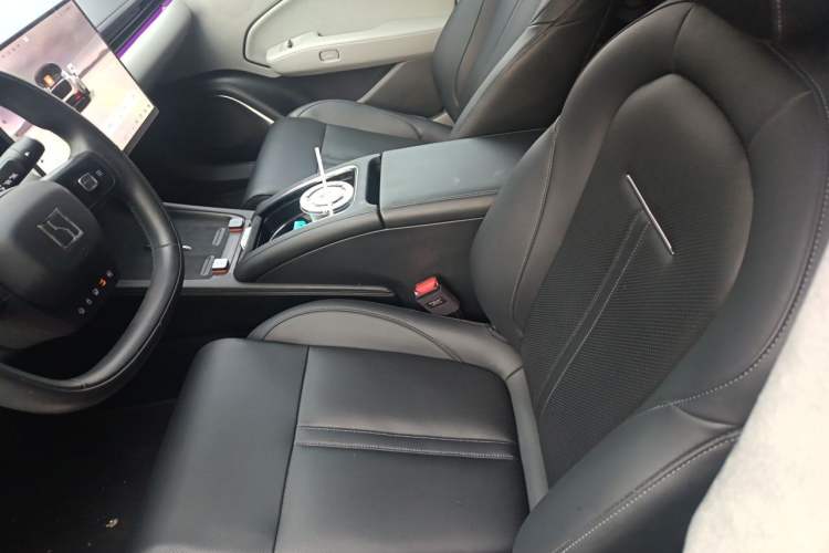 Used Zeekr 007 2024 Rear-Drive Enhanced Version 75 kWh Left Front Seat