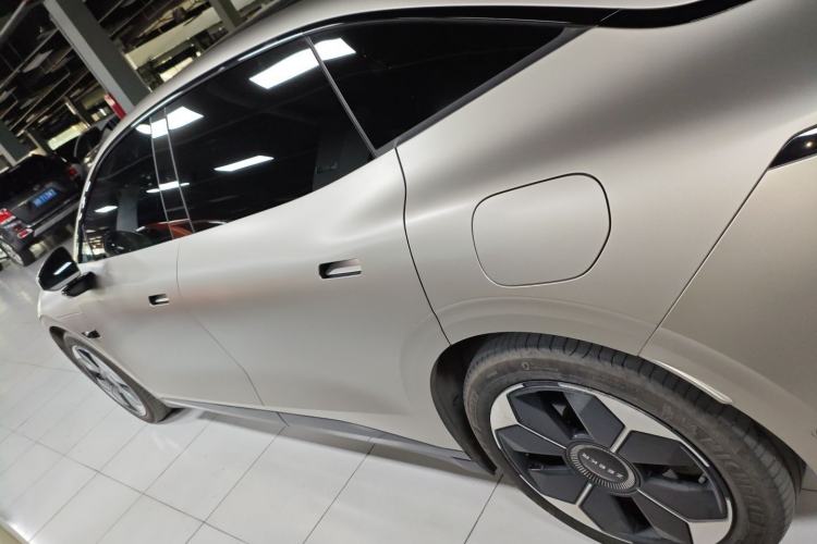 Used Zeekr 007 2024 Four-Wheel Drive Version 75 kWh Left Side