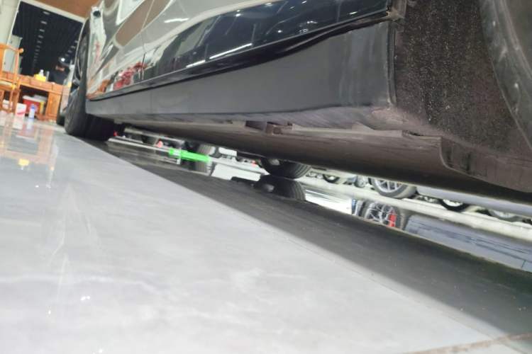 Used Zeekr 007 2024 Rear-Drive Enhanced Version 100 kWh Left Side Sill