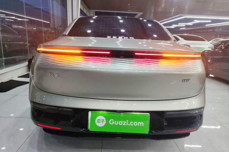 Used Zeekr 007 2024 Rear-Drive Enhanced Version 100 kWh Rear