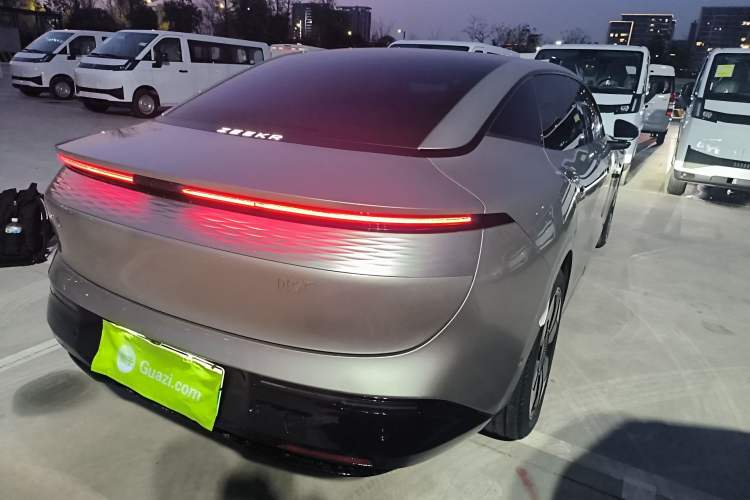 Used Zeekr 007 2024 Rear-Drive Enhanced Version 75 kWh Rear Right 45 Deg