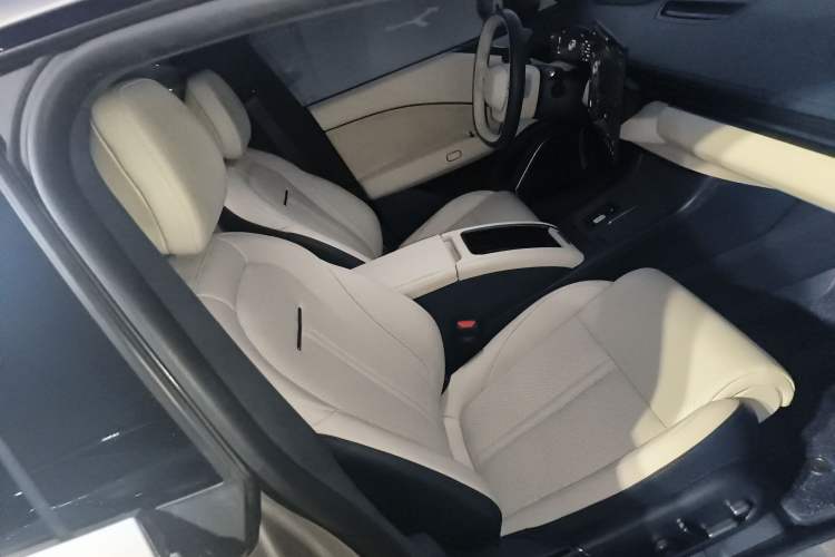 Used Zeekr 007 2024 Rear-Drive Enhanced Version 75 kWh Right Front Seat
