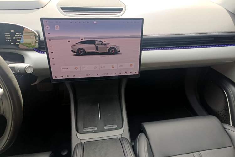 Used Zeekr 007 2024 Rear-Drive Intelligent Driving Version 100 kWh Audio And AC Panel