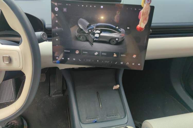 Used Zeekr 007 2024 Rear-Drive Enhanced Version 75 kWh Audio And AC Panel