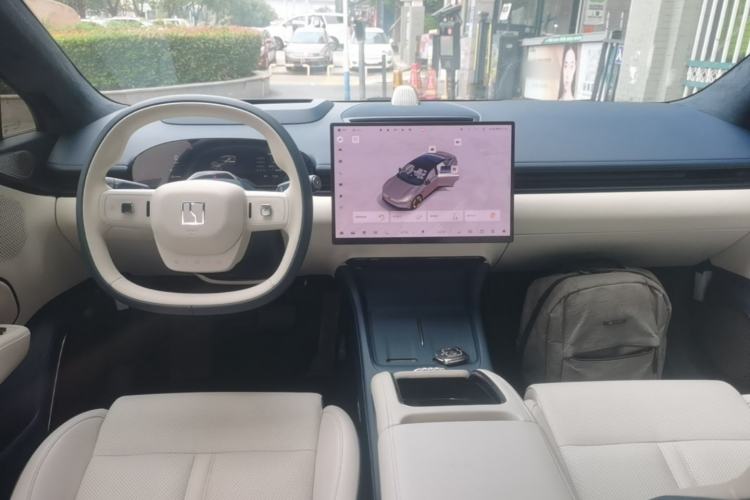 Used Zeekr 007 2024 Rear-Drive Intelligent Driving Version 75 kWh Center Console