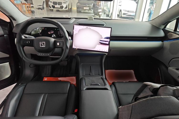 Used Zeekr 007 2024 Rear-Drive Enhanced Version 75 kWh Center Console