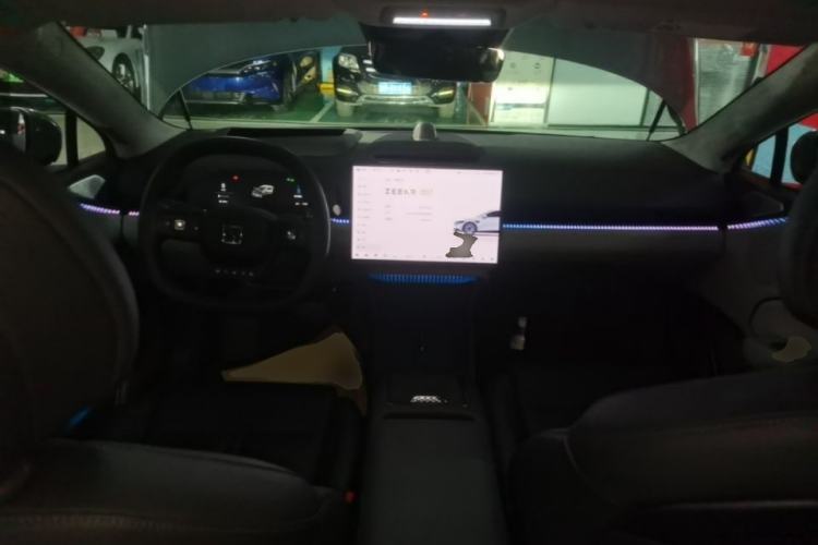 Used Zeekr 007 2024 Rear-Drive Version 75 kWh Center Console