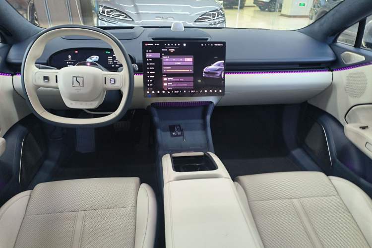 Used Zeekr 007 2024 Rear-Drive Intelligent Driving Version 100 kWh Center Console