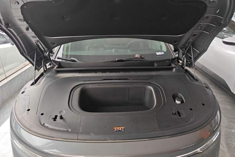 Used Zeekr 007 2024 Rear-Drive Enhanced Version 75 kWh Engine Bay