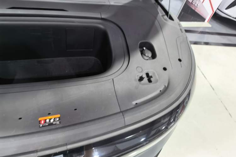 Used Zeekr 007 2024 Rear-Drive Intelligent Driving Version 100 kWh Engine Bay Left