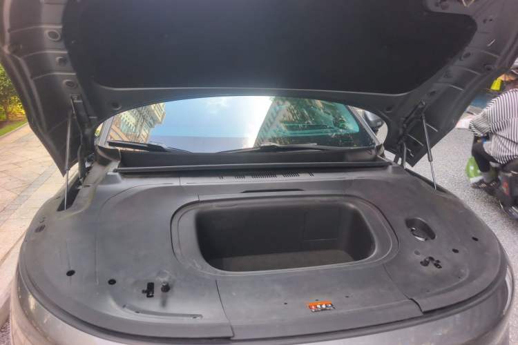 Used Zeekr 007 2024 Rear-Drive Enhanced Version 75 kWh Engine Bay