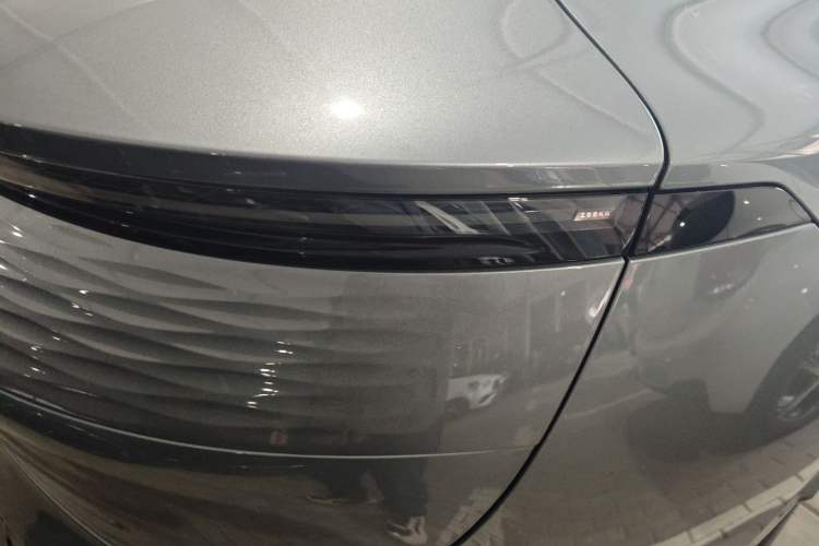 Used Zeekr 007 2024 Four-Wheel Drive Intelligent Driving Version 100 kWh Exterior 6
