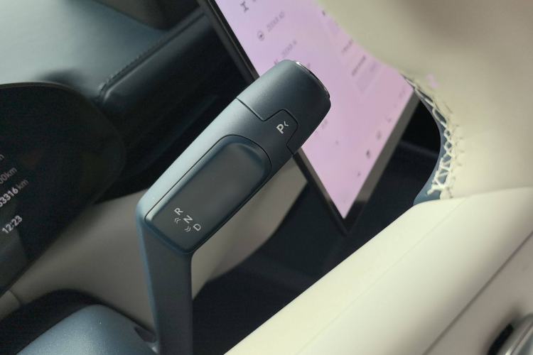 Used Zeekr 007 2024 Rear-Drive Enhanced Version 100 kWh Gear Lever