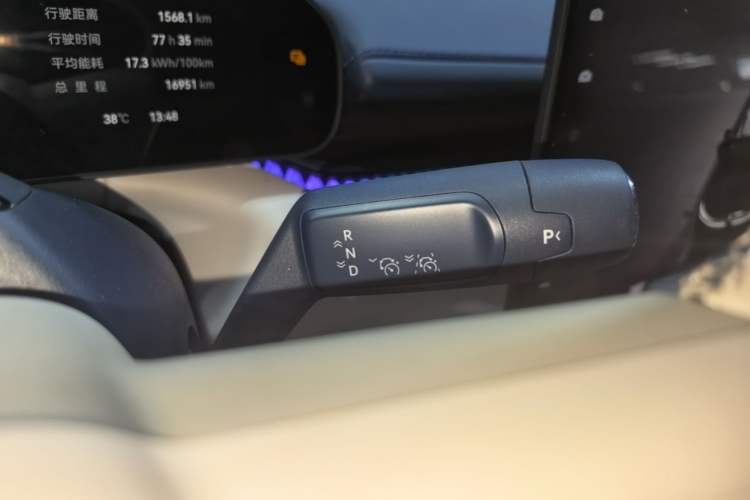 Used Zeekr 007 2024 Rear-Drive Intelligent Driving Version 100 kWh Gear Lever