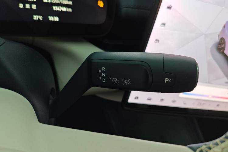 Used Zeekr 007 2024 Rear-Drive Intelligent Driving Version 75 kWh Gear Lever