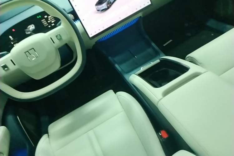 Used Zeekr 007 2024 Four-Wheel Drive Version 75 kWh Gear Lever