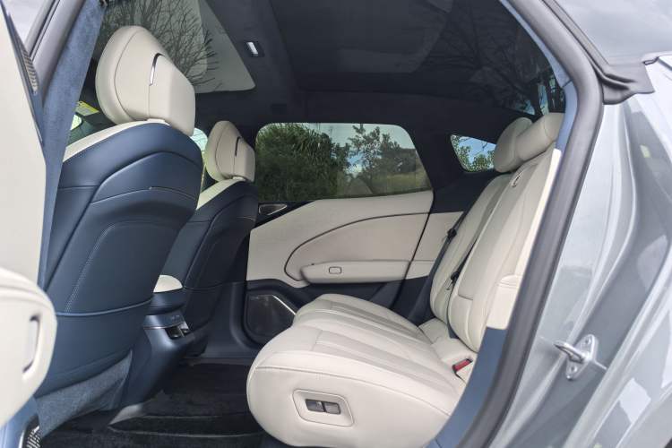 Used Zeekr 007 2024 Rear-Drive Enhanced Version 100 kWh Interior 2