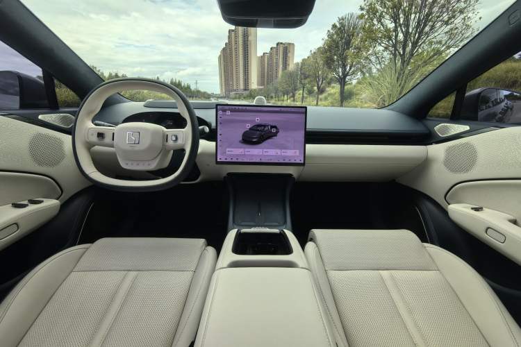 Used Zeekr 007 2024 Rear-Drive Enhanced Version 100 kWh Interior 3